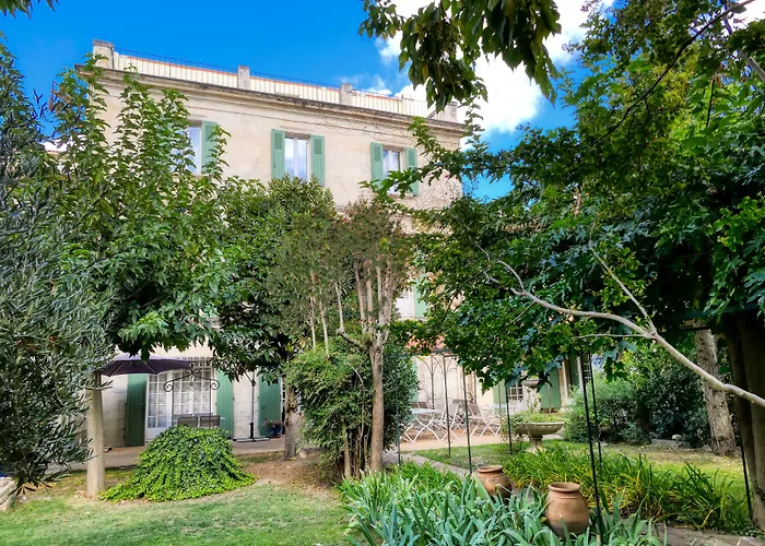 Au Saint Roch - Hôtel et Jardin